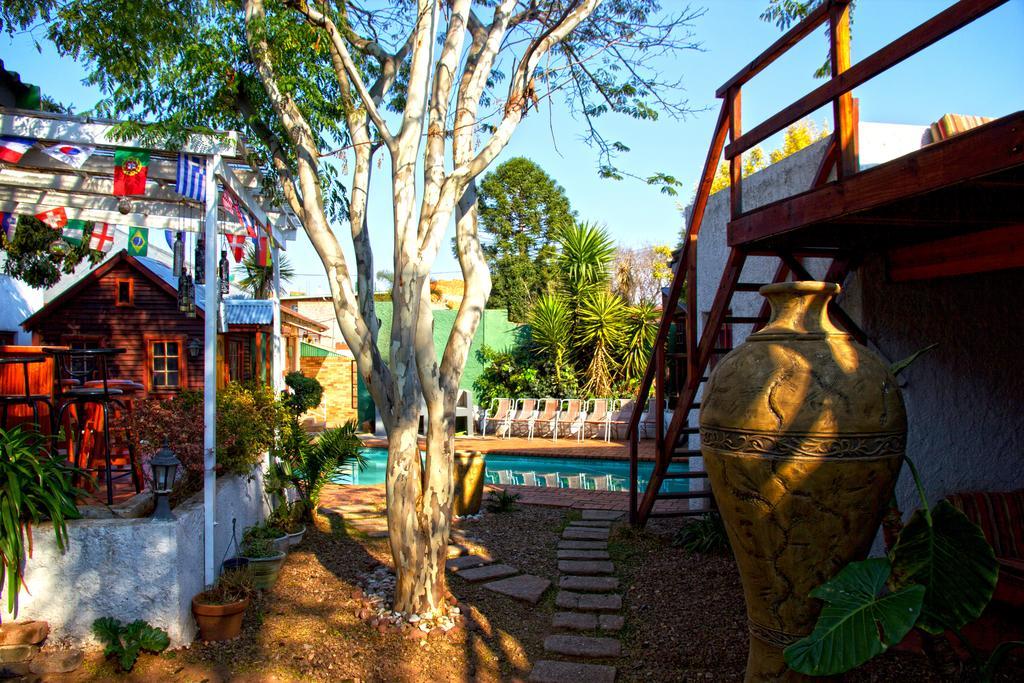 Homebase Melville Backpackers Johannesburg Dış mekan fotoğraf