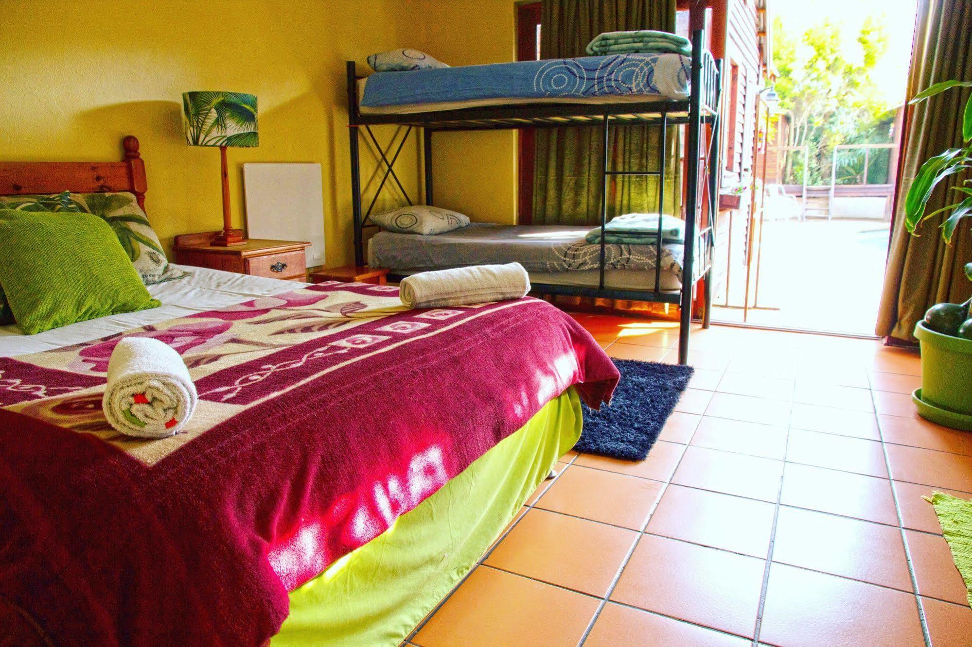 Homebase Melville Backpackers Johannesburg Dış mekan fotoğraf