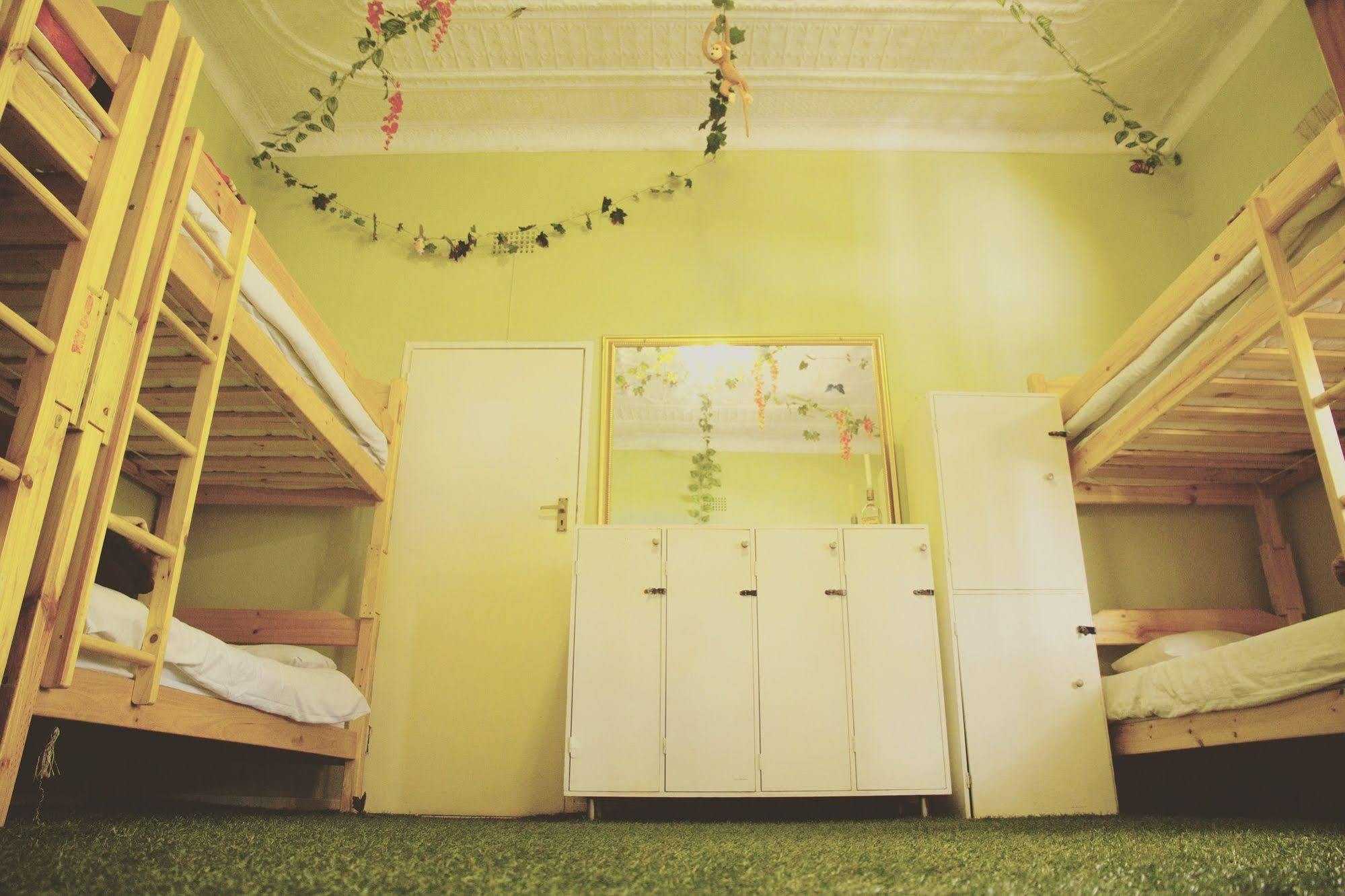 Homebase Melville Backpackers Johannesburg Dış mekan fotoğraf