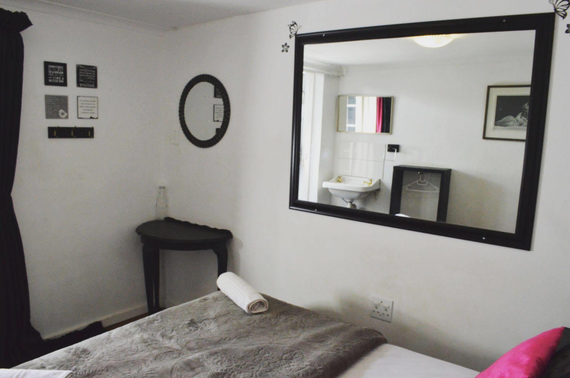 Homebase Melville Backpackers Johannesburg Dış mekan fotoğraf